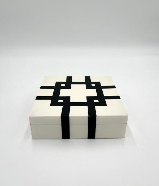 Box Square Chanelo Black/White