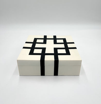 Box Square Chanelo Black/White